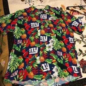 NFL NY Giants button up Hawaiian shirt. Never worn. Size large.